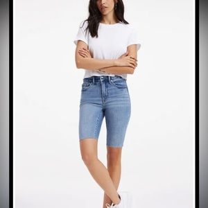 Good American Good Bermuda Long Jean Shorts Blue663 Medium Wash Denim-Size 0/25